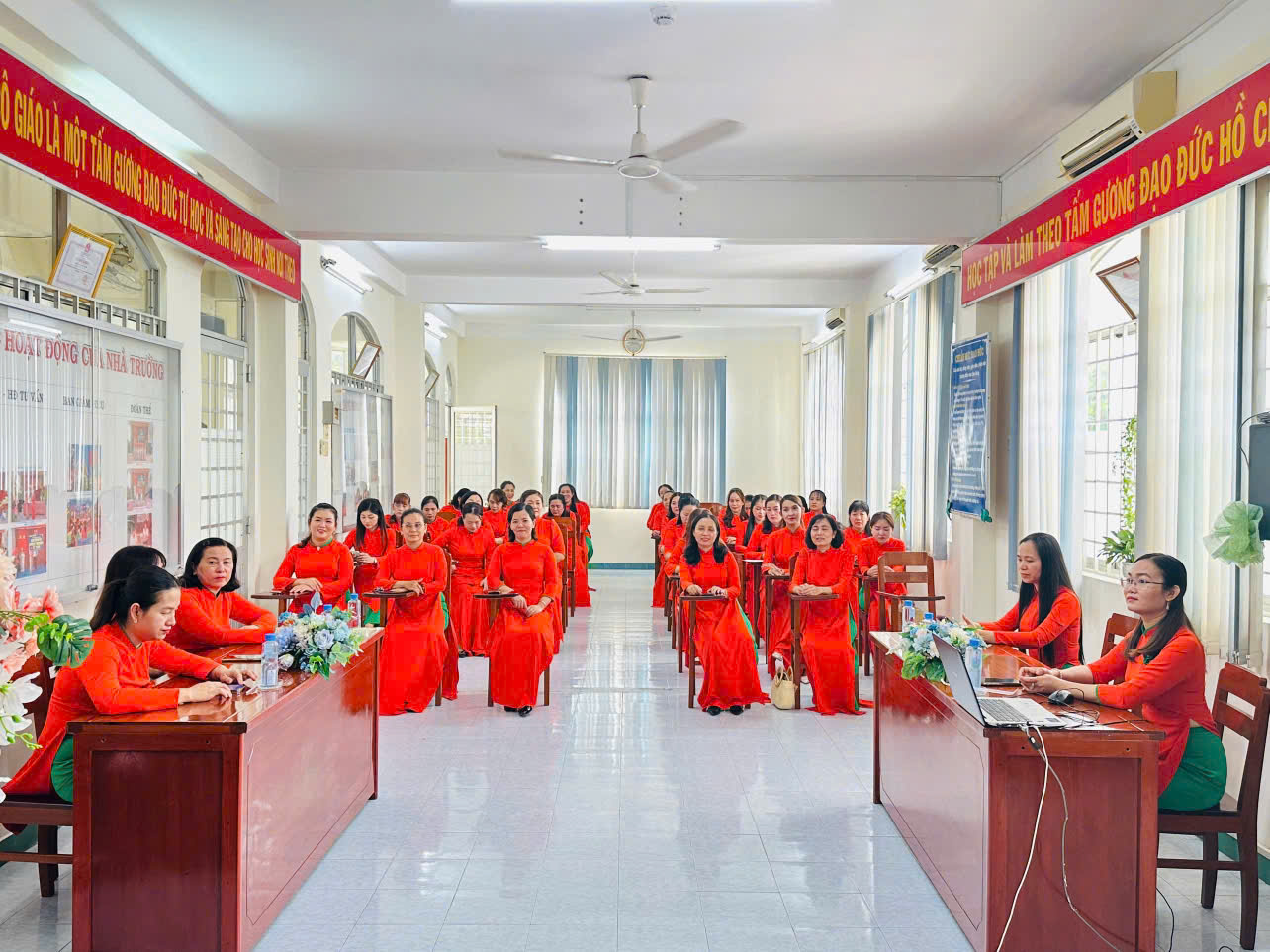 CÁC HOẠT ĐỘNG CHÀO MỪNG NGÀY  QUỐC TẾ PHỤ NỮ 08/3 TẠI TRƯỜNG MẦM NON SAO SÁNG 